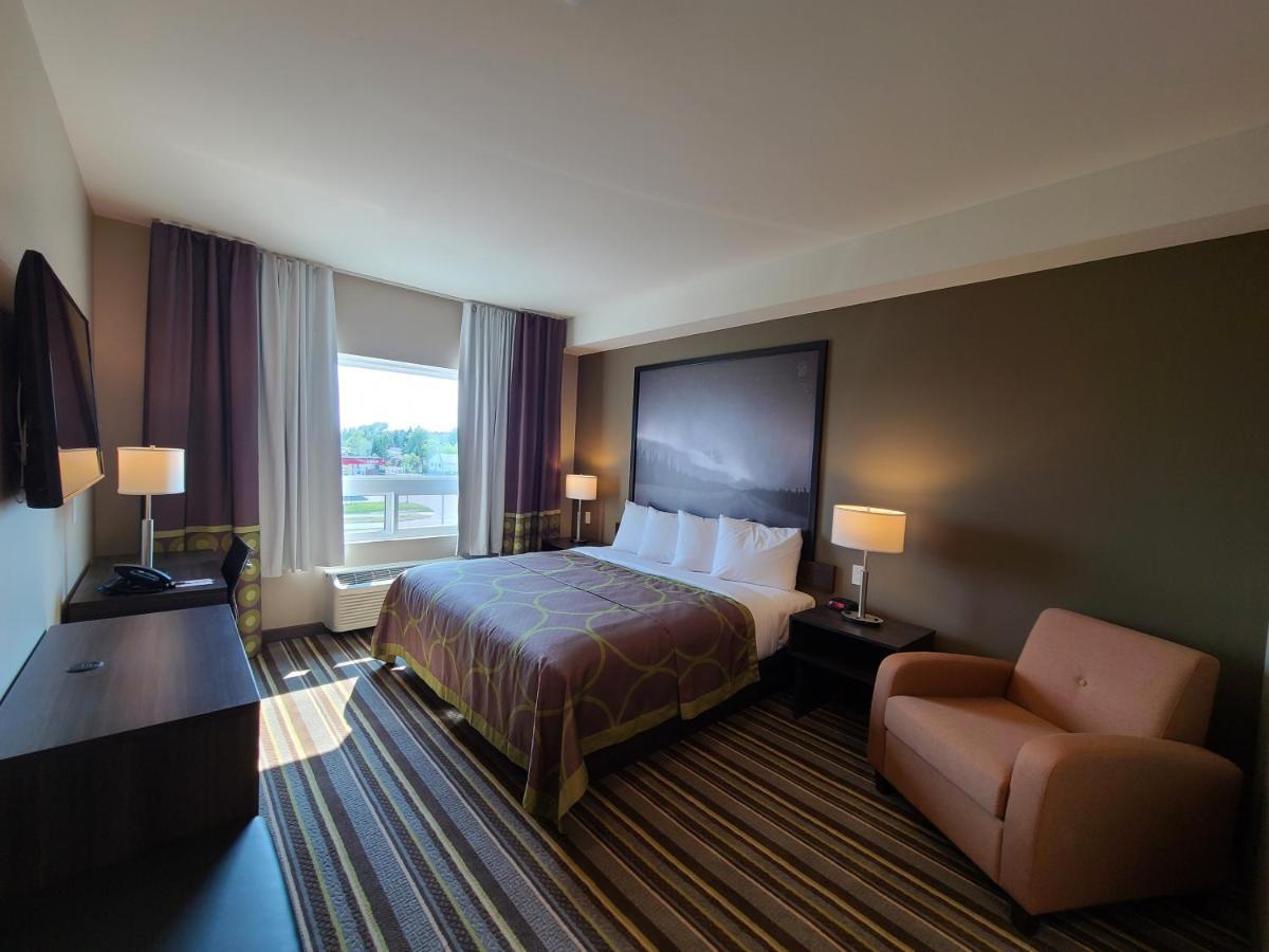 Super 8 By Wyndham Thompson Hotel Eksteriør billede